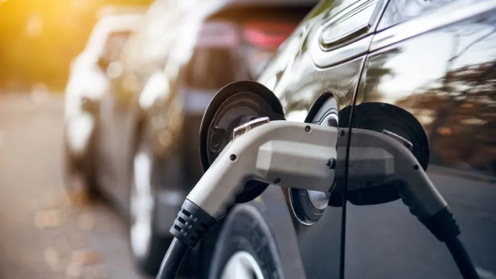 De ce contează ora la care îți încarci mașina electrică: Premii și trageri la sorți în luna august