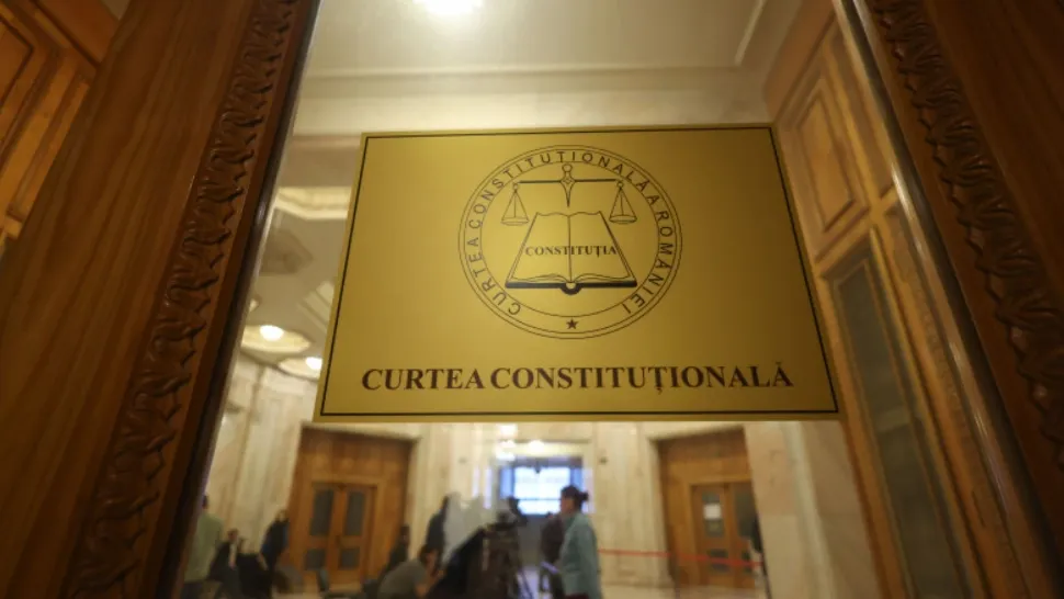 CCR a blocat ordonanța privind litigiile salariale ale bugetarilor. Ce efect are decizia?