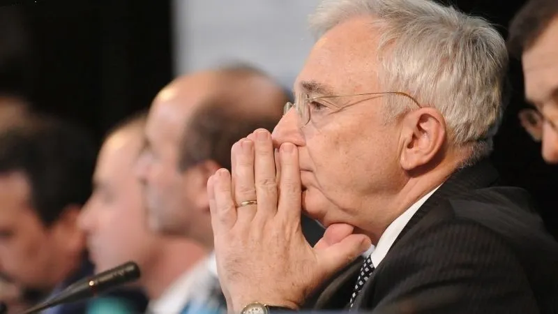 BNR a majorat prognoza de inflație. Isărescu, avertisment dur privind salariile