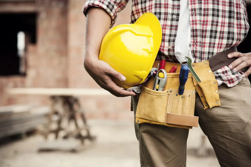 Sectorul construcțiilor își continuă declinul și în 2018
