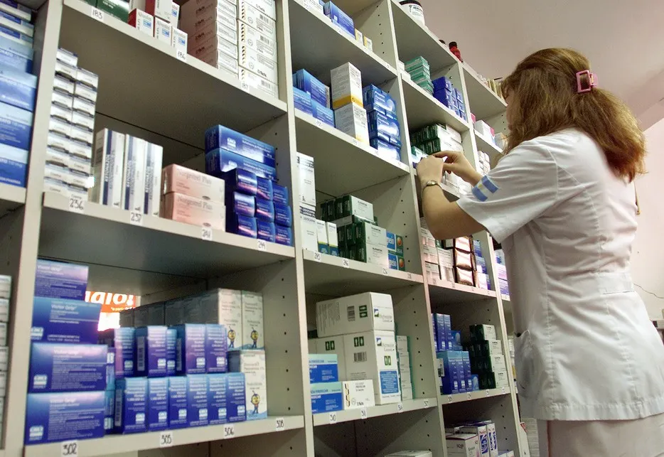 Val de scumpiri în farmacii de la 1 aprilie! Se schimbă prețurile pentru aproape 900 de medicamente