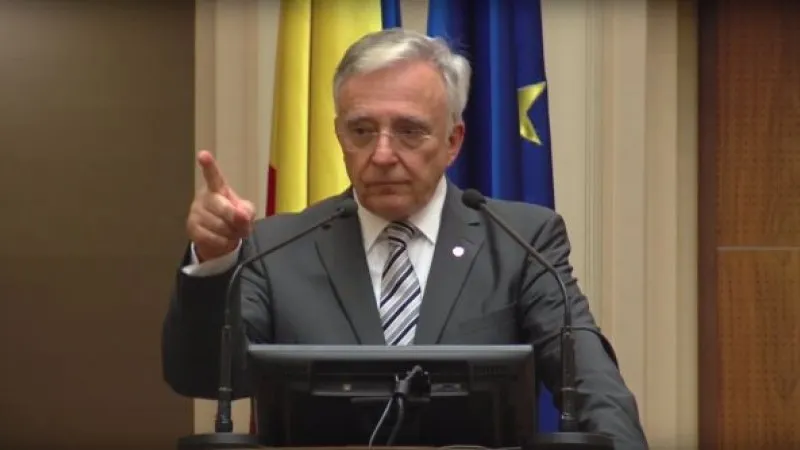 Isarescu: Salariile trebuie corelate cu productivitatea, nu crescute de politicieni