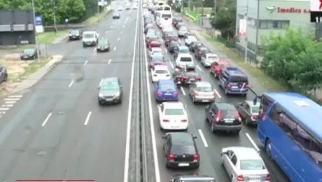 Turismul (INS): Crește numărul turiștilor străini, dar mult mai mulți români pleacă în vacanțe afară