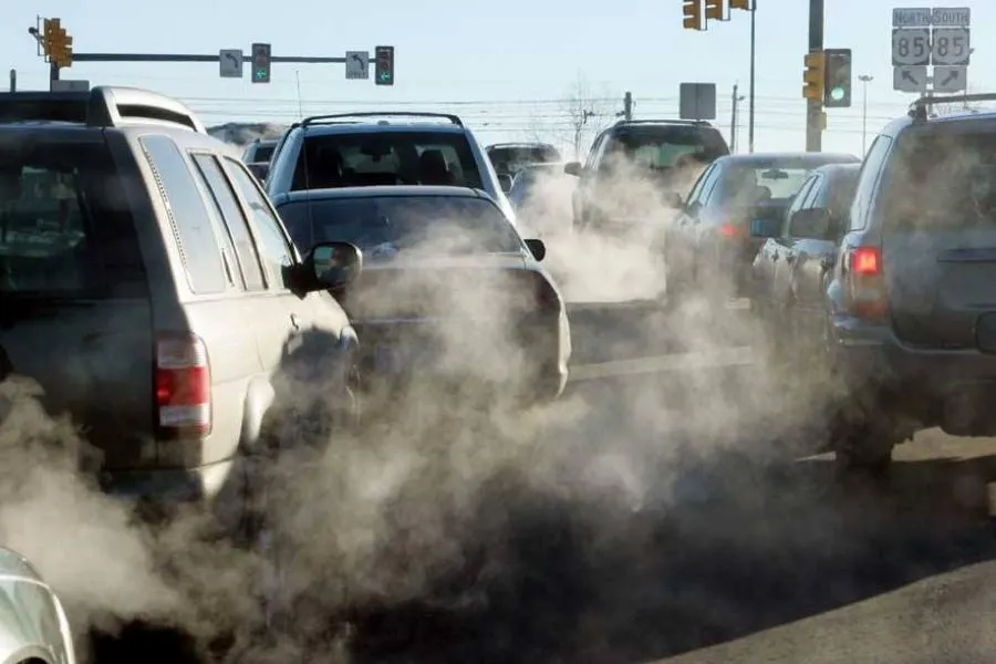 Industria auto europeană se îneacă în propriile noxe