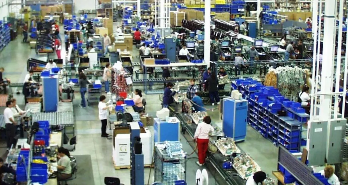 Economia se gripează. Producția industrială, în scădere, în primele șapte luni ale acestui an