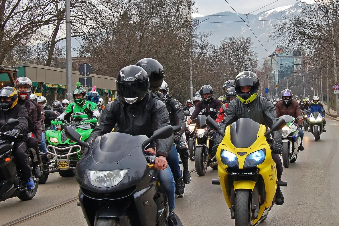 Românilor le place pe două roți: Afacerile cu motociclete au crescut cu 46%