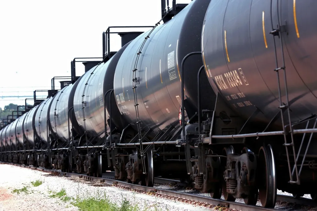 După 70 de ani de activitate, Petrolexportimport intră în faliment