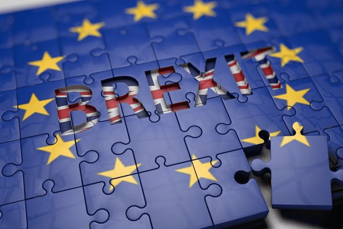 Brexit: Ce se va întâmpla de acum încolo și care vor putea fi consecințele pentru lira sterlină