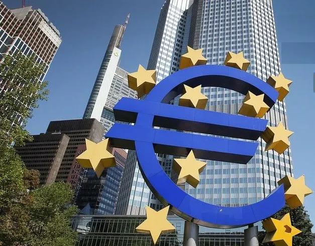 Încrederea în economia zonei Euro a crescut și în august, pentru a patra lună la rând