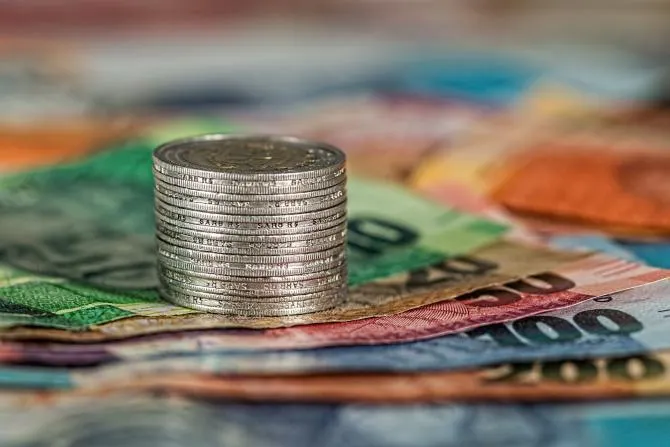 Indicele Robor la 3 luni a crescut la 3,92%