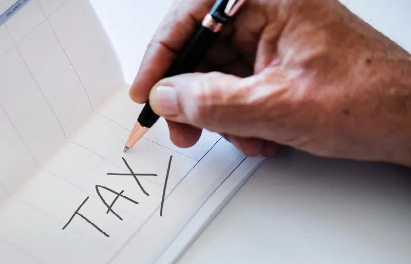 În ce condiții beneficiază un importator de taxe vamale preferențiale sau zero?