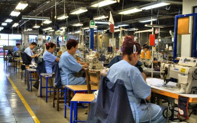 România a înregistrat cel mai mare declin al industriei din UE, în luna mai