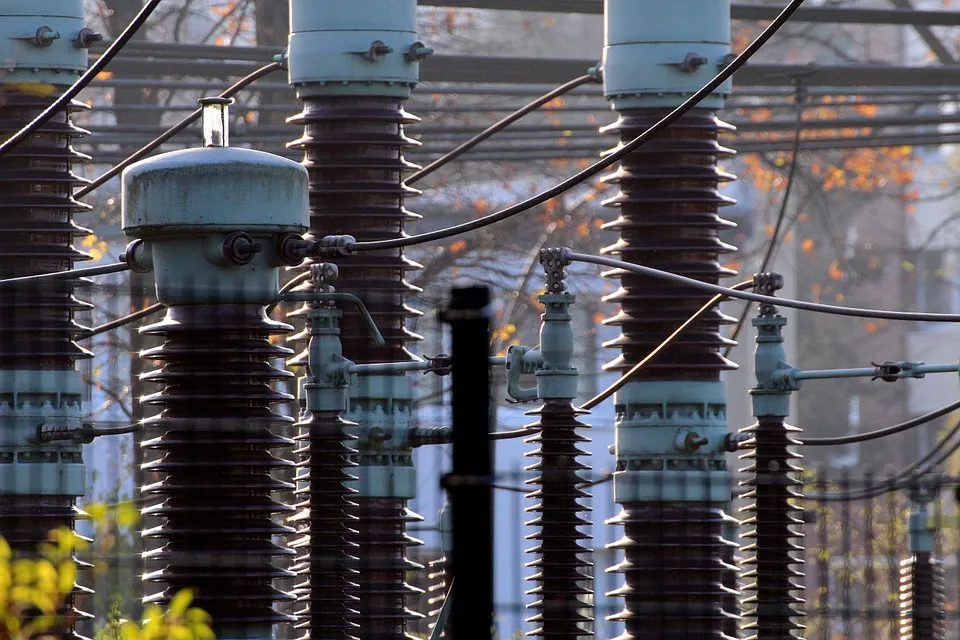 România și-a dublat importurile de energie electrică în prima jumătate a anului