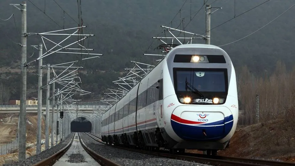 CFR a lansat o licitație pentru modernizarea căii ferate între Caransebeș și Arad