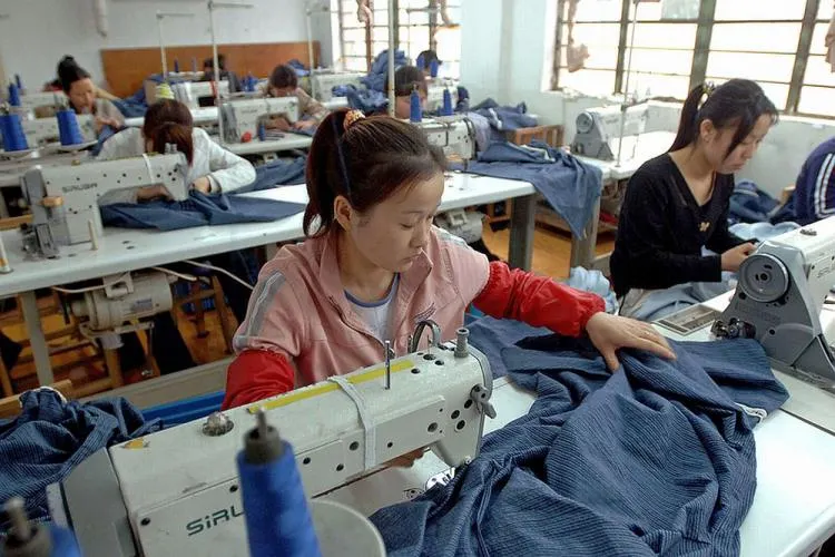 De unde provine marea majoritate a hainelor comercializate în Europa?