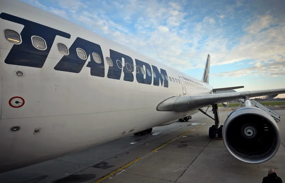 Jumătate din angajații TAROM, trimiși în șomaj tehnic, restul au salariul redus