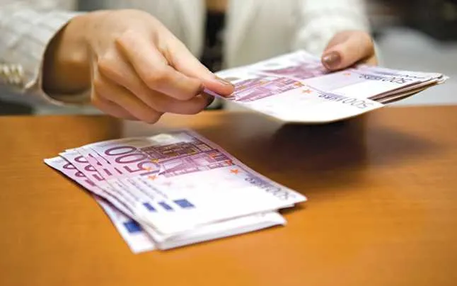 Restanțele la creditele în lei au crescut ușor, cele la credietele în euro au scăzut