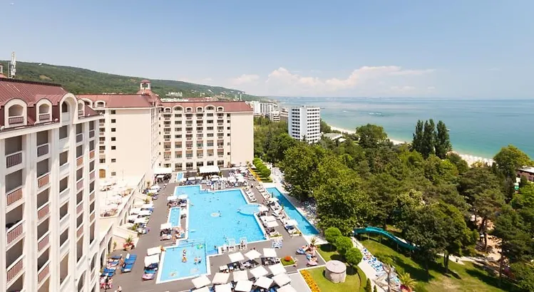 Bulgaria a atras jumătate din turiștii români care obișnuiau să se ducă în Turcia și Grecia