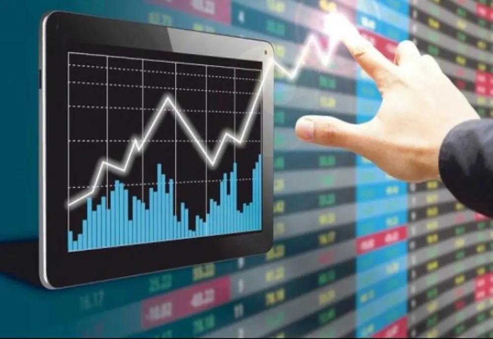 Indicii bursieri de pe Wall Street au închis la niveluri record, datorită speranţelor legate de un nou vaccin promiţător pentru Covid-19