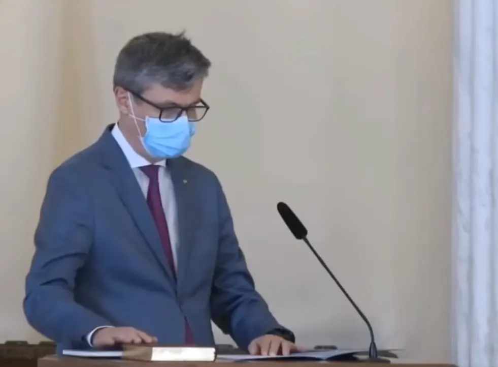Scandalul majorării prețurilor energie electrice ia amploare. Ministrul de resort a sesizat Consiliul Concurenței