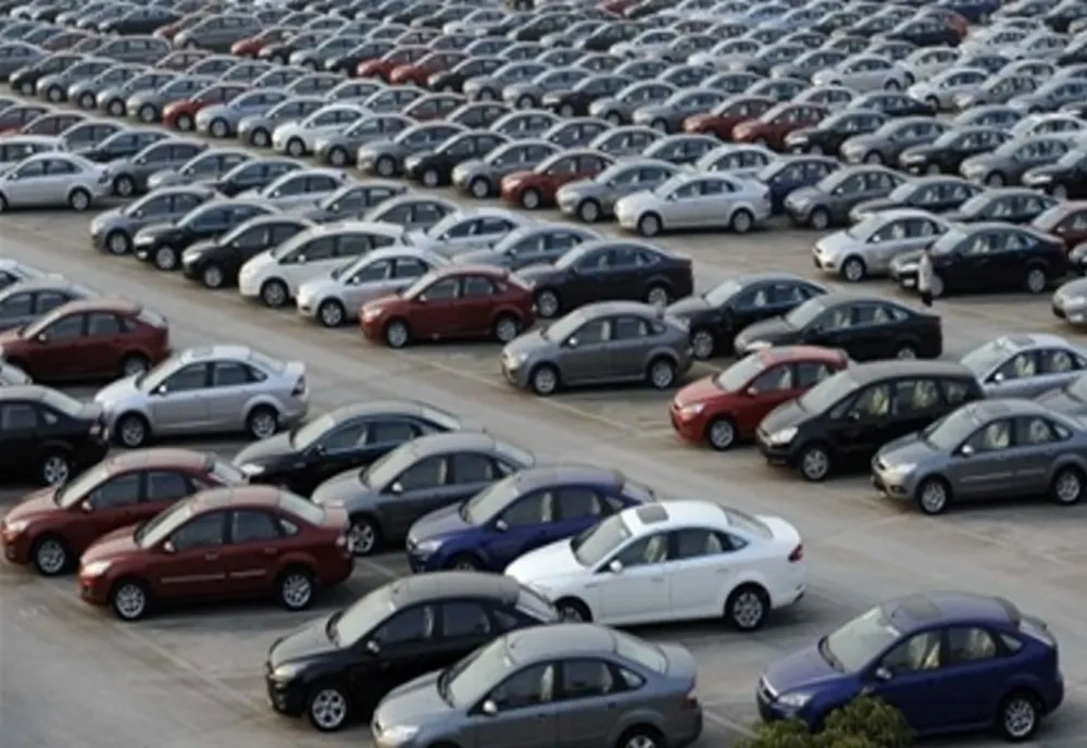 Înmatriculările de autoturisme noi au scăzut, în august, în România