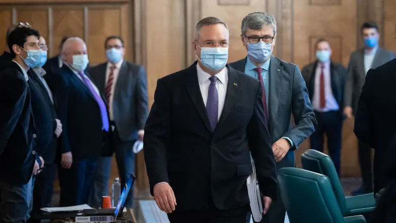 SURSE: Virgil Popescu, somat de premierul Ciucă să vină rapid cu noi soluții pentru criza facturilor