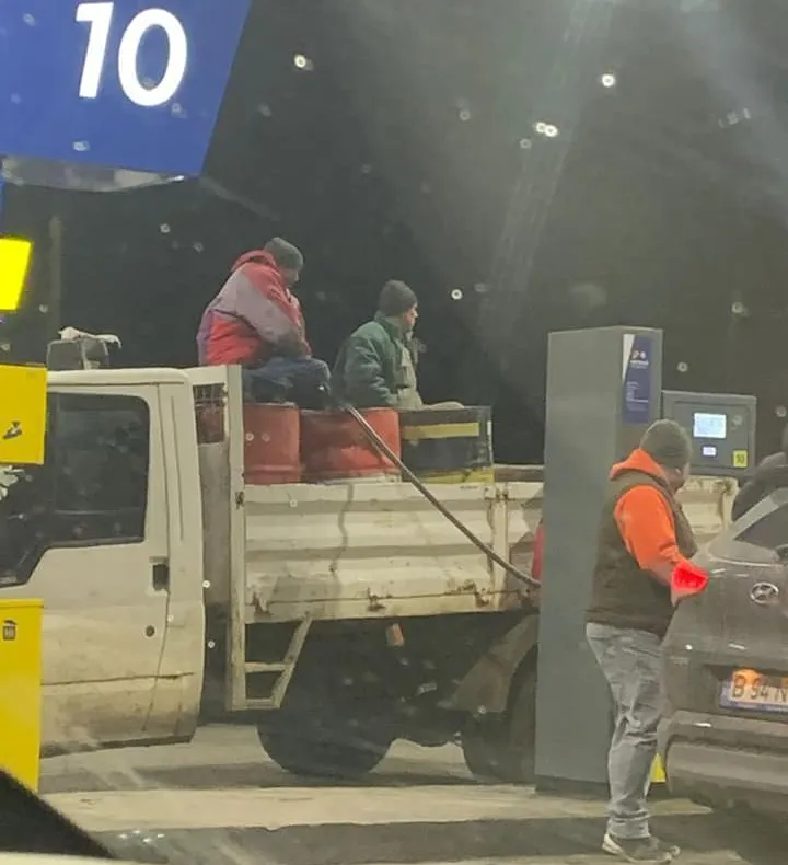 VIDEO Isteria carburanților - Ședință de urgență la Guvern - Ciucă i-a convocat de urgență pe miniștrii Energiei și Economiei