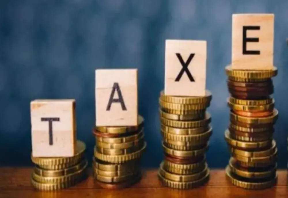 Cresc taxele, după alegeri. Cât va costa ridicatul gunoiului și impozitul auto