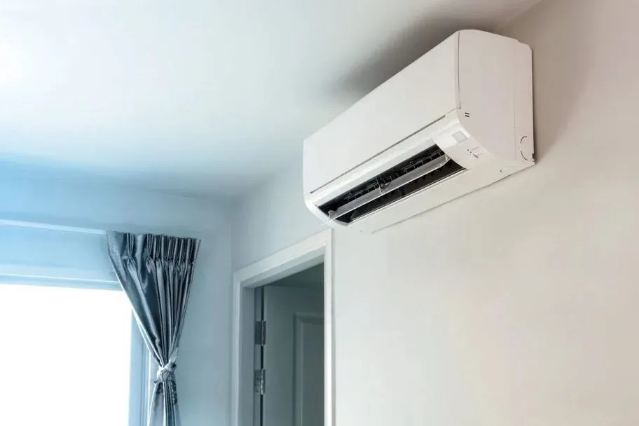 Facturile de energie au sărit în AER, din cauza caniculei. Sume uriașe din cauza folosirii aerului condiționat