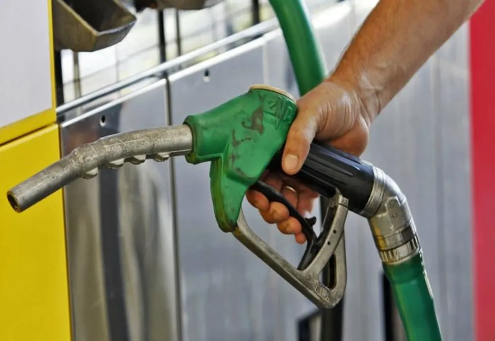 Benzina și motorina, mai scumpe după manevra făcută de OMV. La cât a ajuns prețul la pompă