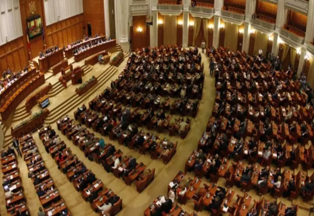 Zi decisivă pentru sute de mii de pensionari. Deputații dau votul final pentru legea majorării pragului de impozitare a pensiilor