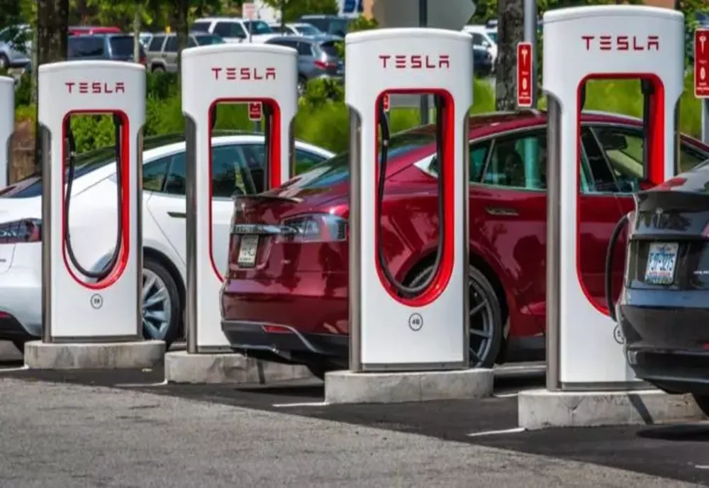 Vot decisiv în Comisia Europeană. Se scumpesc autoturismele electrice importate din CHINA? Este vizată și TESLA