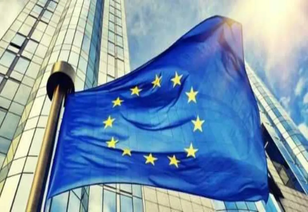 UE PREGĂTEȘTE ELIMINAREA TARIFELOR LA PRODUSELE INDUSTRIALE AMERICANE PENTRU A EVITA TAXELE PE AUTOMOBILE 
