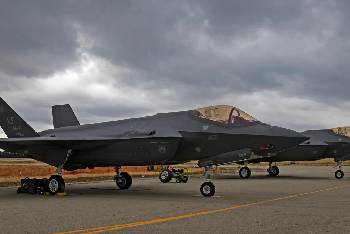 Cel mai mare contract militar din istoria României: 6,4 miliarde de dolari pentru 32 de avioane F-35