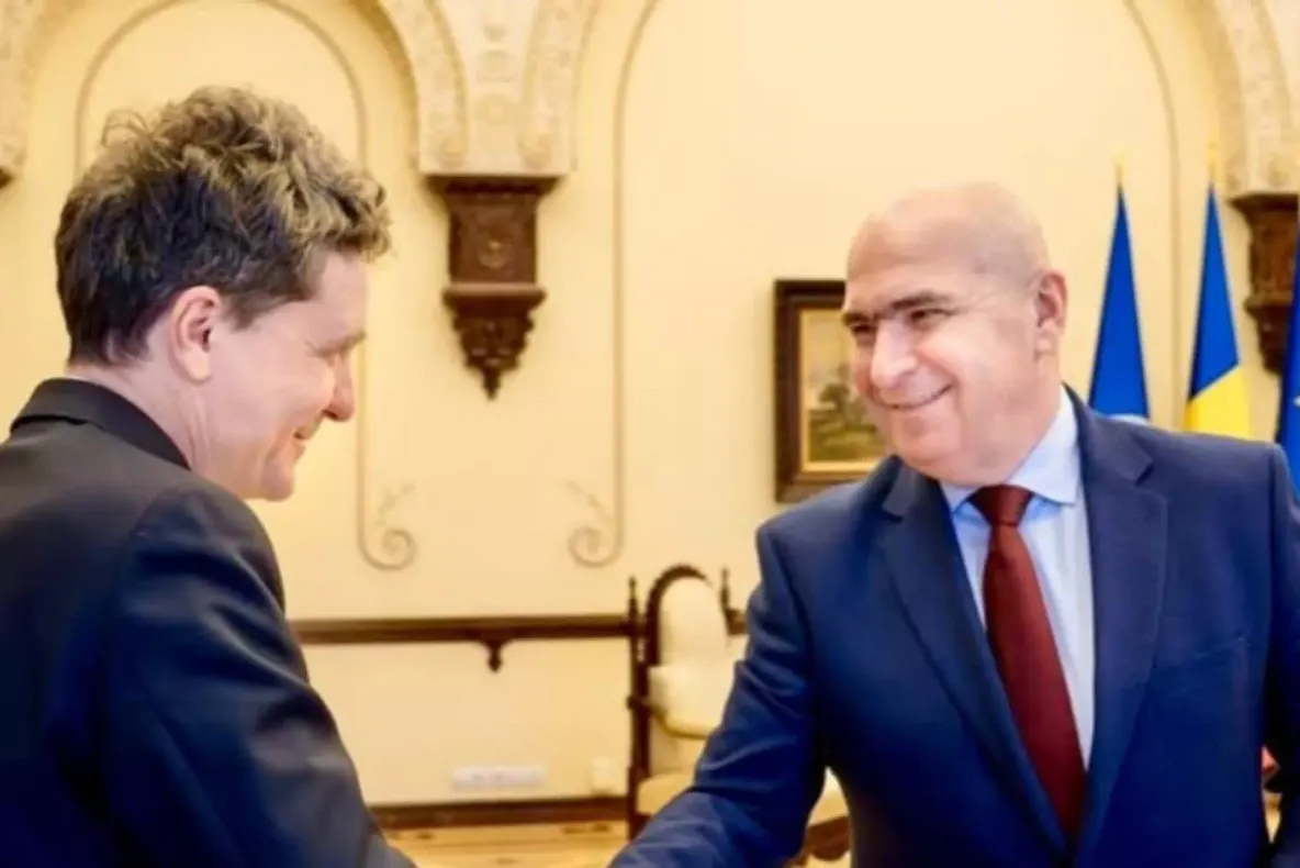 Ilie Bolojan și Nicușor Dan, întâlnire cu șefii companiilor petroliere, după explozia prețurilor: „În prezent, România nu se confruntă cu dificultăți de aprovizionare”