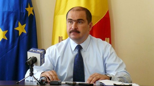 Mitul Bolojan. Este „modelul Oradea” o soluție reală sau doar o strategie de marketing politic?
