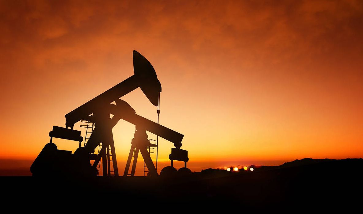 Petrolul sparge bariera de 90 de dolari barilul și forțează pragul critic de 150 de dolari