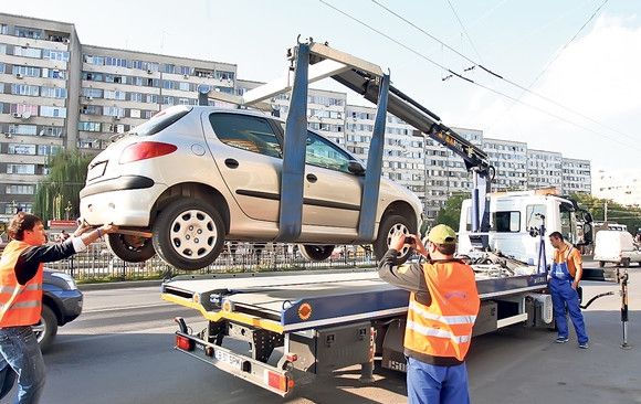 Se dublează tarifele pentru ridicarea mașinilor parcate neregulamentar în București