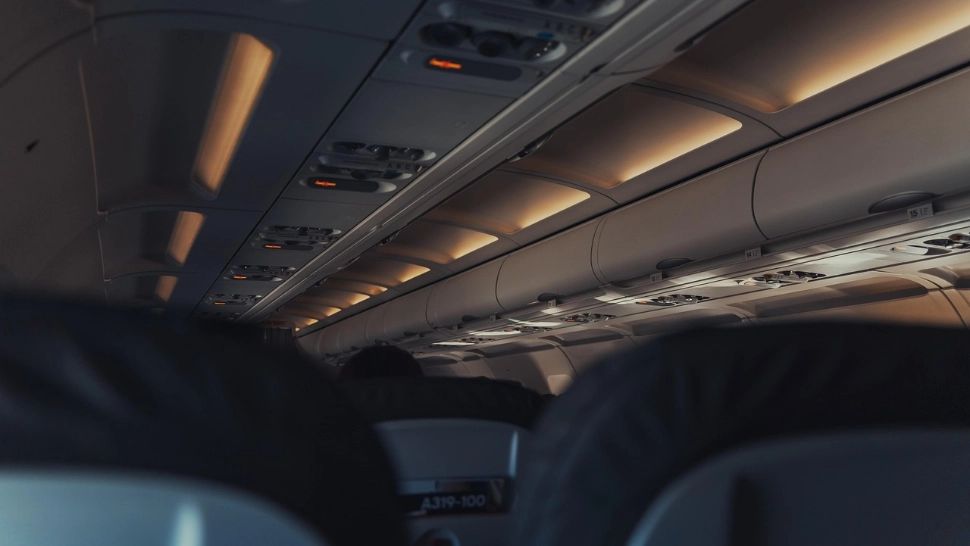 Companiile aeriene vor să plătească mai puțin pasagerilor cu zboruri anulate