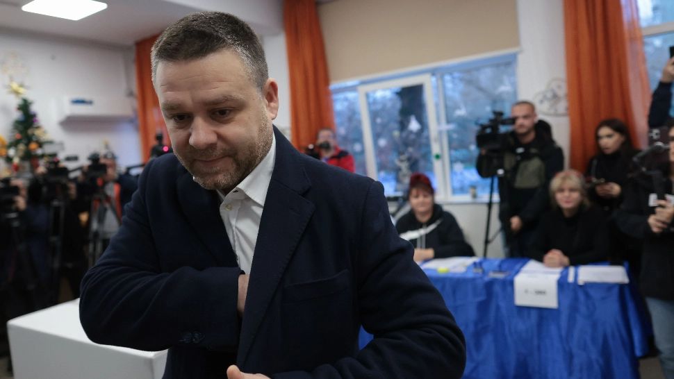 Disponibilizări masive la Primăria Capitalei. Ciprian Ciucu anunță tăierea a 30% din posturi și comasări de instituții