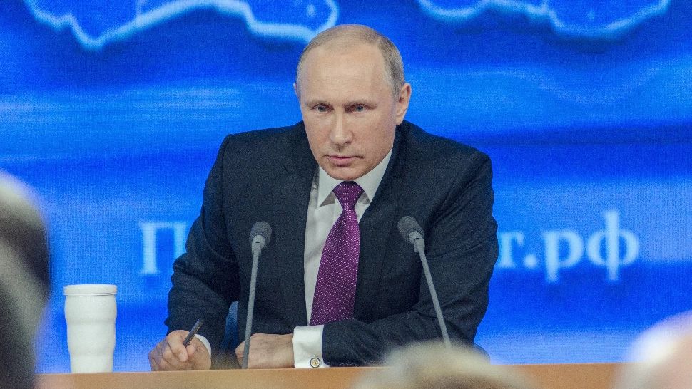 Rusia nu profită de scumpirea petrolului: un institut apropiat Kremlinului reduce prognoza de creștere economică