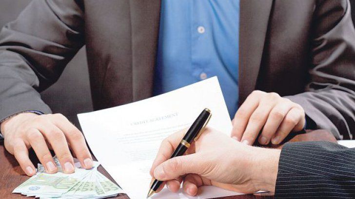 Economiile se mută pe euro, iar creditele pe lei