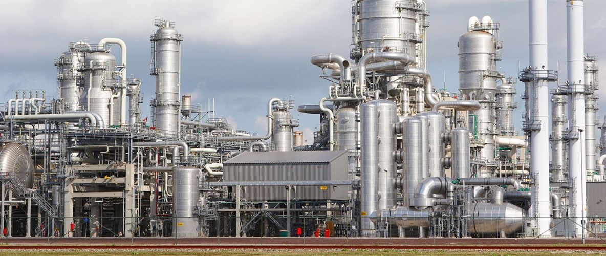 Când nu este de vină inflația, sunt zile libere. Producția industrială, pe tobogan în aprilie