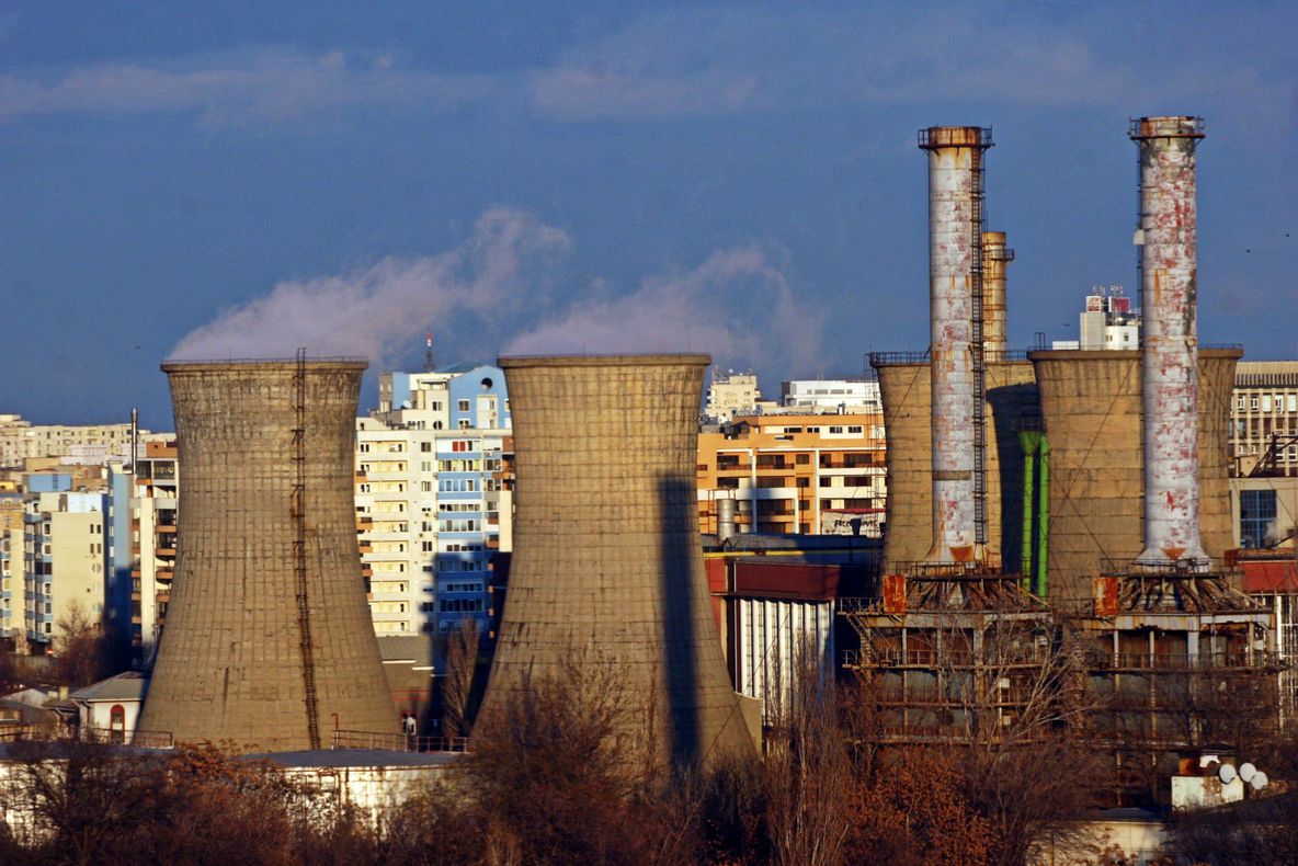 Jumătate de București nu are apă caldă, în urma unei avarii masive. CET Progresu a fost oprit forțat