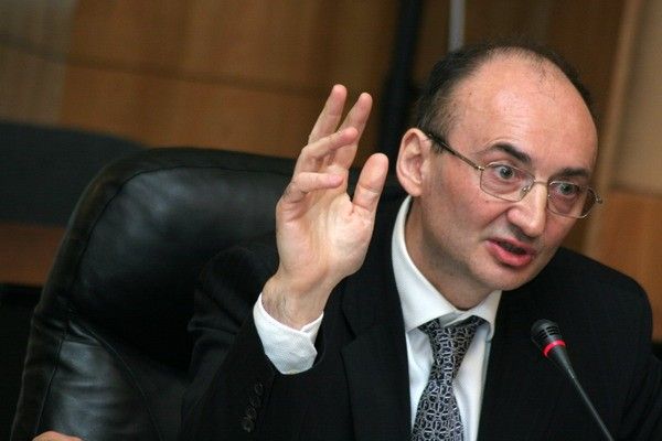 Florin Pogonaru: Pentru antreprenori nu e bine sa aibă un curs de schimb foarte instabil