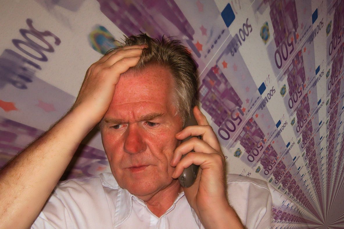 Leul se pregătește iar de marele salt la 4,7 lei/euro