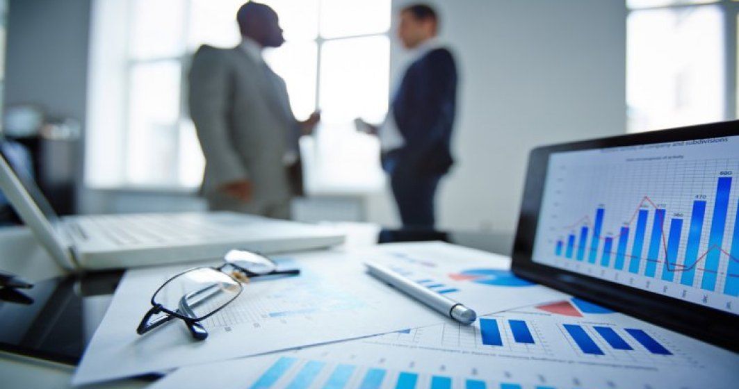 Se va scumpi tot ce este raportat la euro. Vezi ce spune previziunea CFA la 6 luni, pentru cursul de schimb