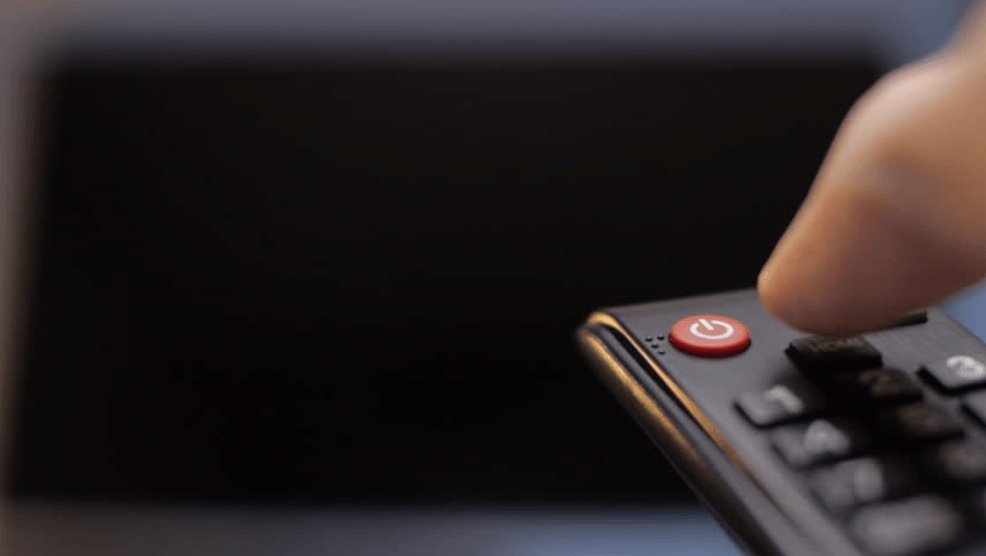 Antena Group si Antena 3 au ieșit din lista posturilor preluate gratis de distribuitorii de programe tv