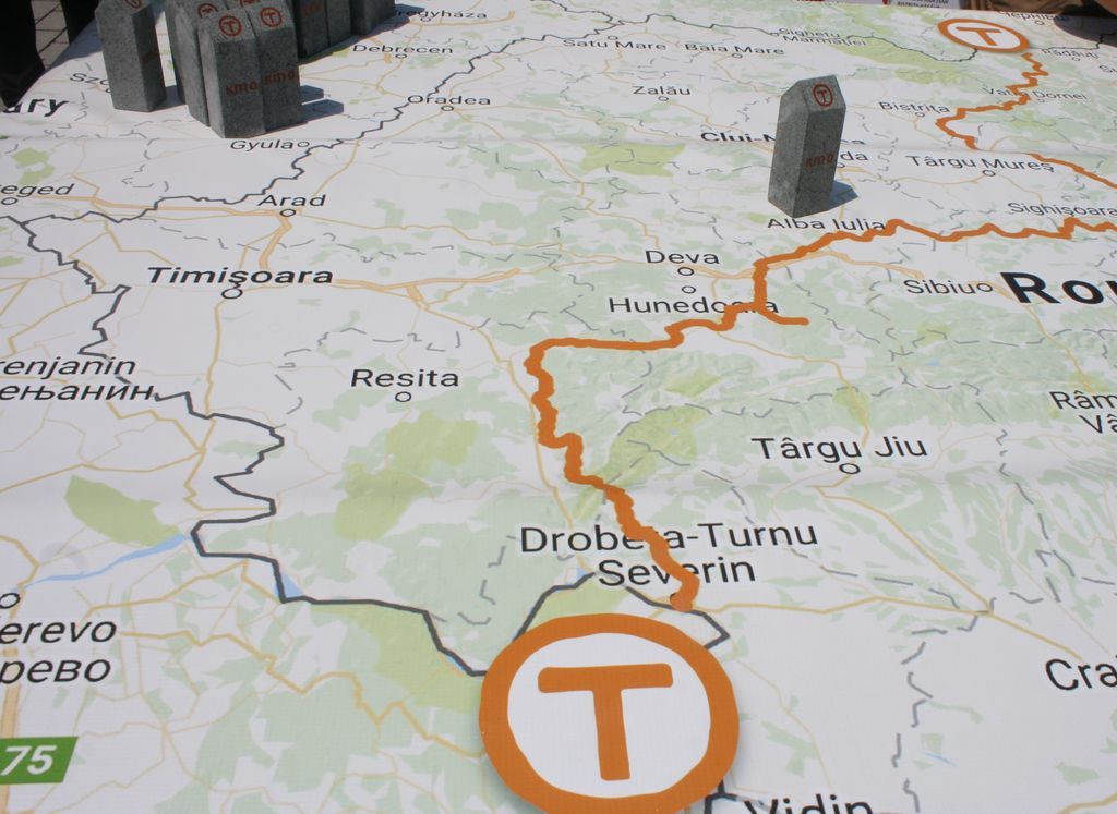 Raiffeisen Bank, prima bancă ce finanțează un traseu istorico-turistic de 1000 km