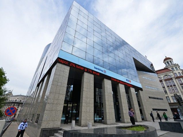 BCR a decis să intre în sistemul split TVA
